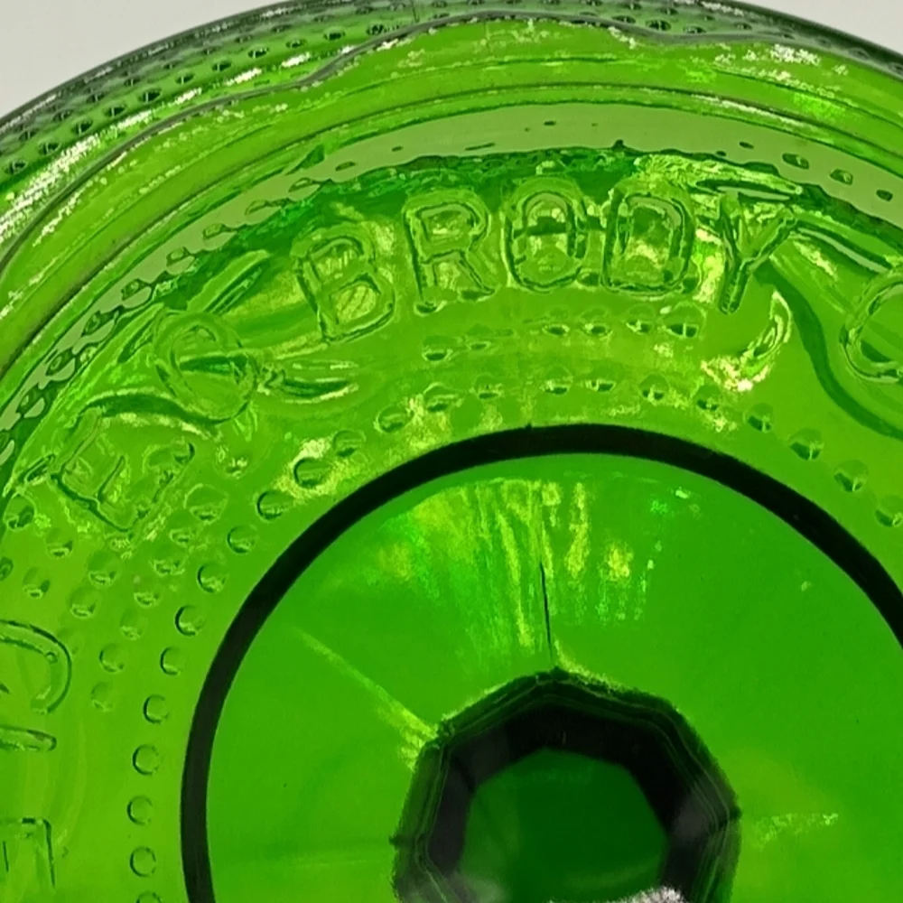 E.O. Brody Emerald Green Pressed Glass Scalloped Pedestal Bowl Vintage Compote - Picture 4 of 15